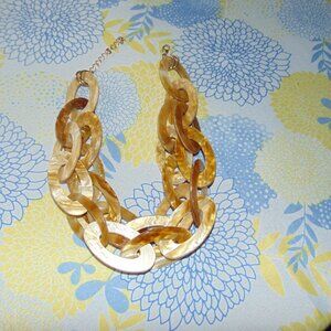 lucite  chunky  necklace